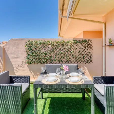 Apartment Atico Sea Views *